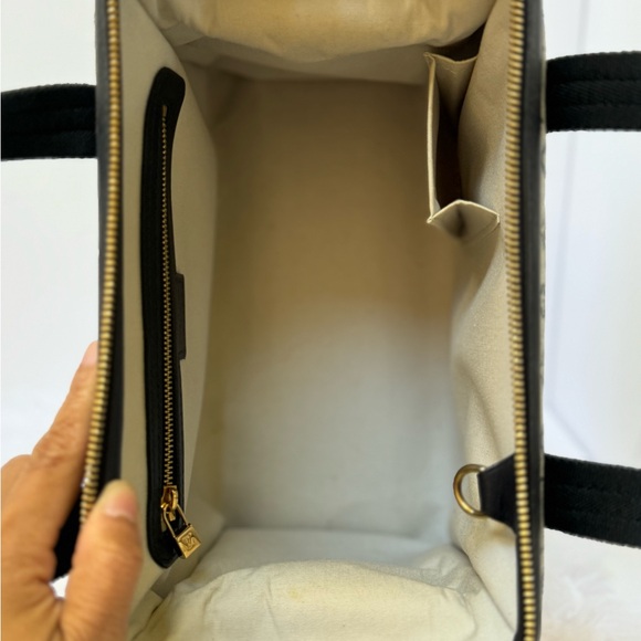 💥Price Drop ⬇️ LOUIS VUITTON Monogram Josephine PM Navy Blue - Picture 8 of 13